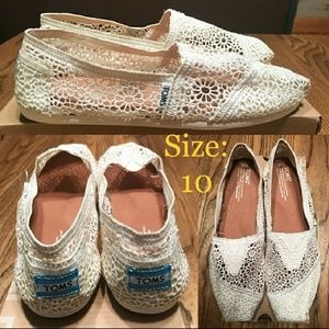 Natural crochet Toms